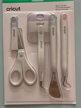 Cricut Basic Tool Set - Pastel Accent White Craft Tools